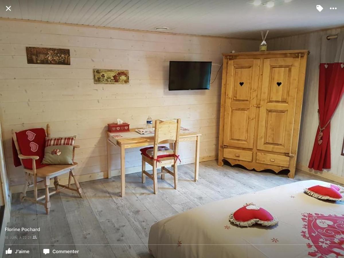 La Ferme De La-Haut B&B Le Haut-du-Them Экстерьер фото